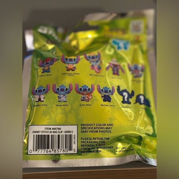 Tourist Stitch Disney Figural Bag Clip - Picture 3 of 3